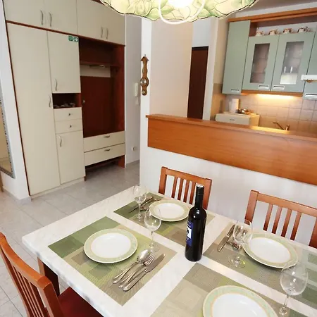 Beach Dagama Апартаменты Сплит